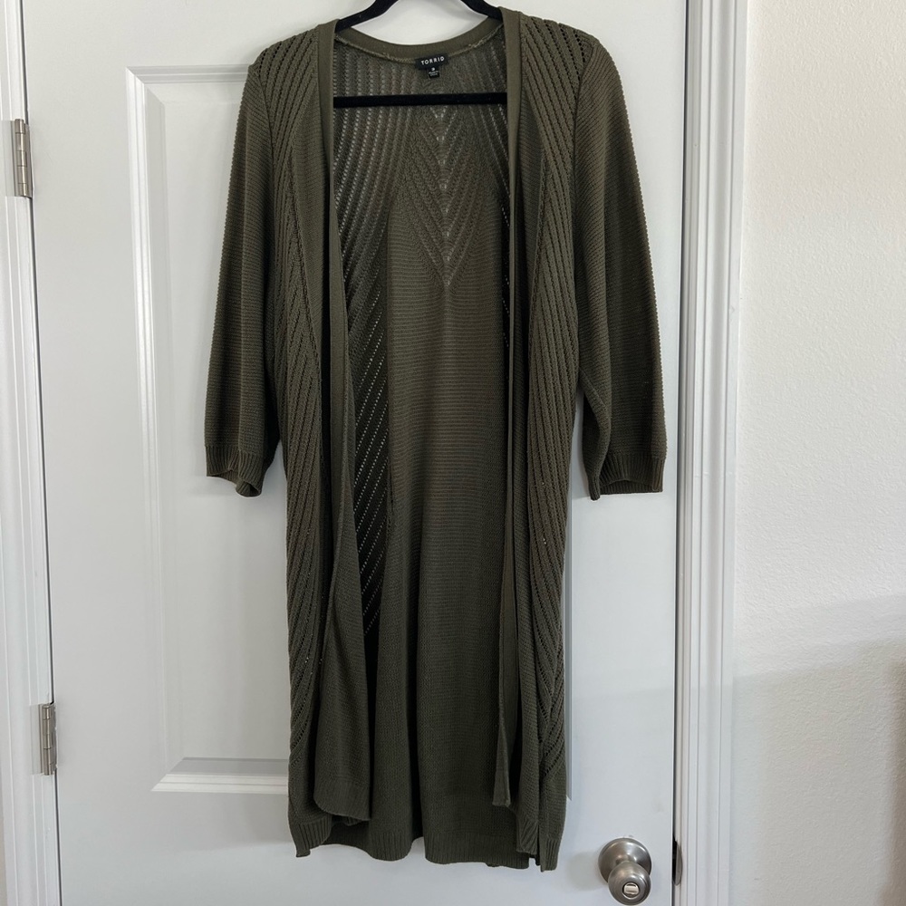Green Half Sleeve Torrid Sweater/Cardigan Plus Size